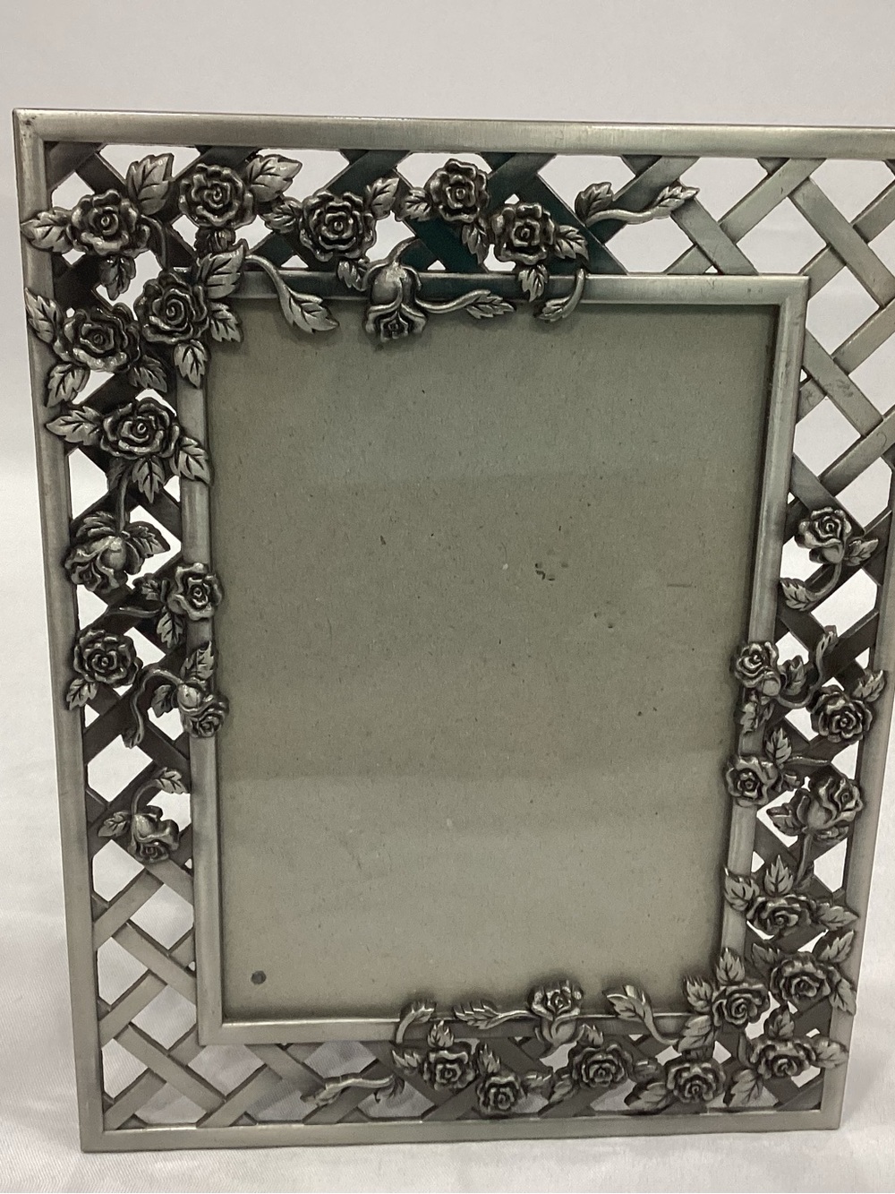 Ornate Rose Lattice Metal Photo Frame - Silver